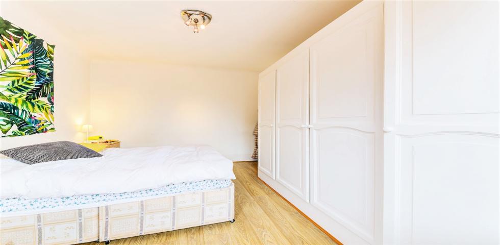 			2 Bedroom, 1 bath, 1 reception Flat			 Sherriff Road, WEST HAMPSTEAD